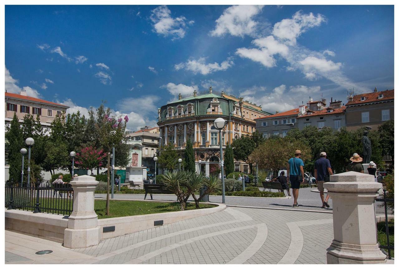 Stylish - Centre Apartment Theatre View Rijeka Exterior photo